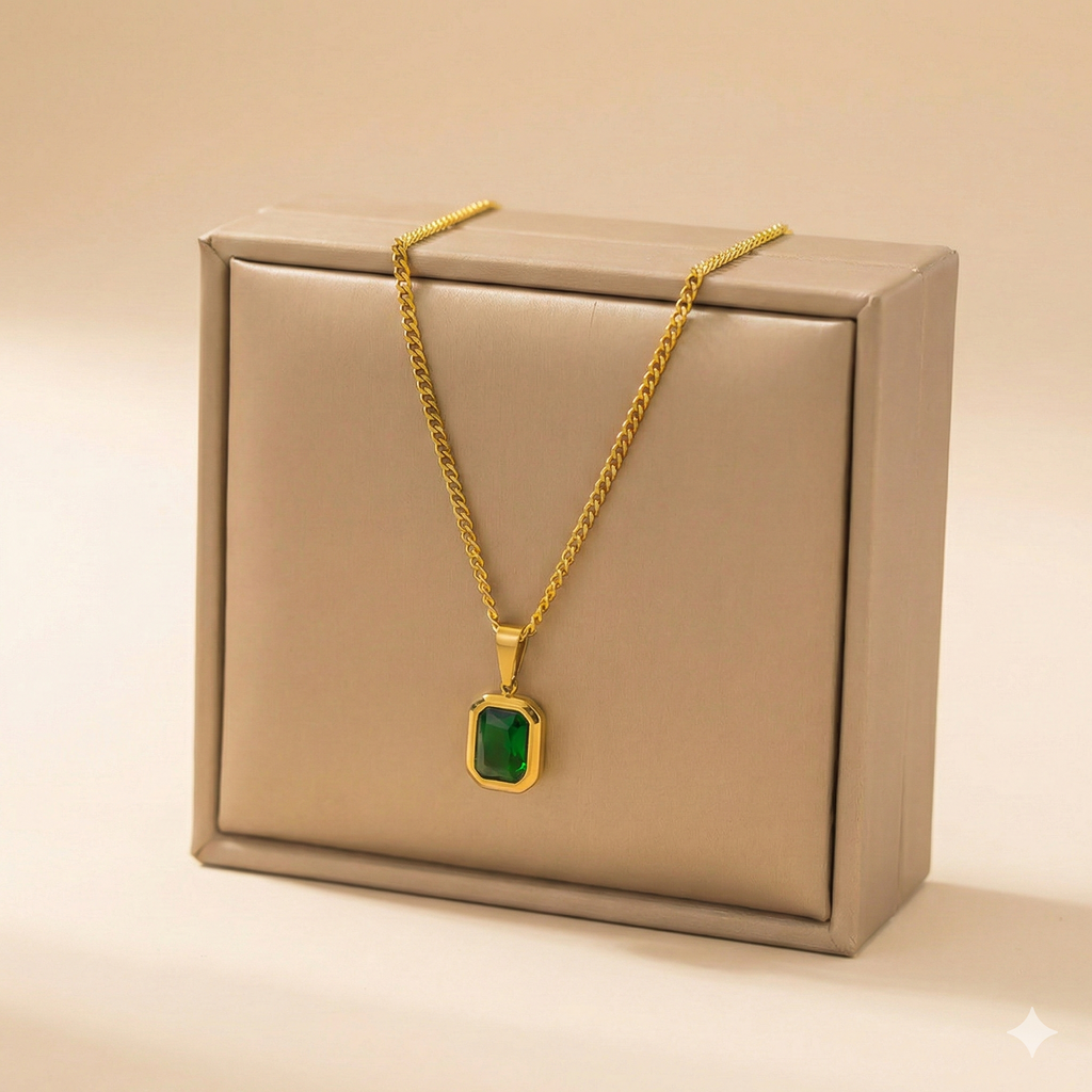 Emerald Luxe Pendant Necklace