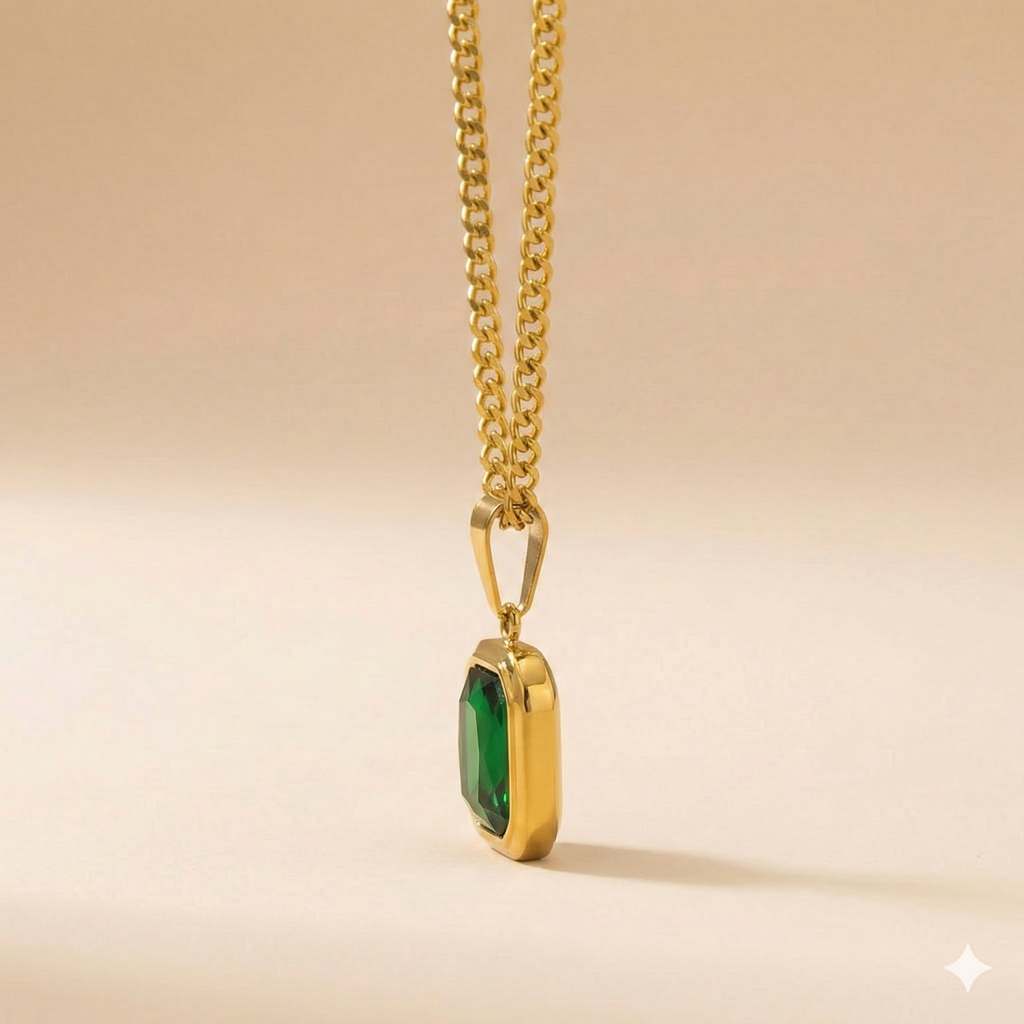 Emerald Luxe Pendant Necklace